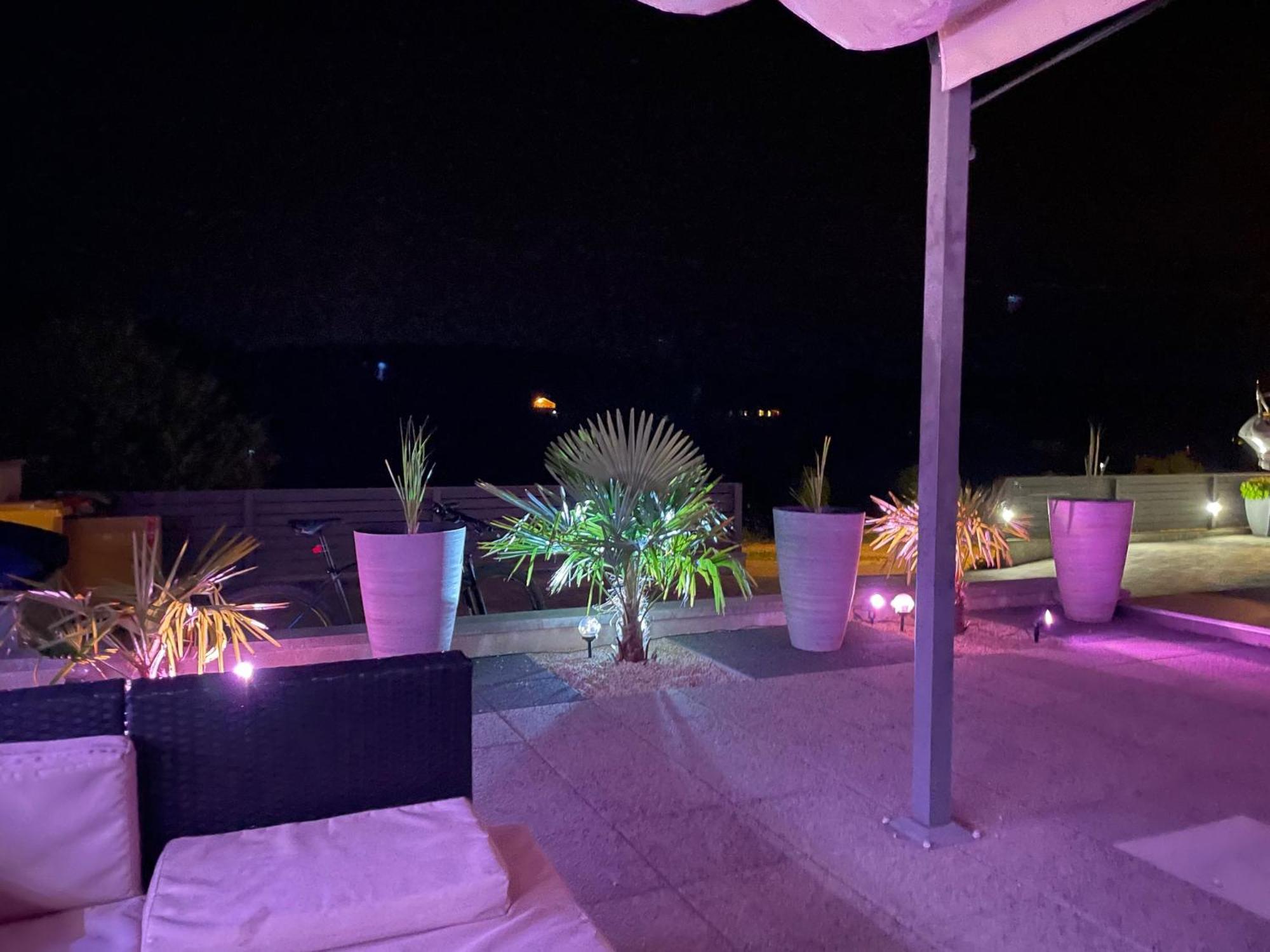 Villa Miggelangelo Тисно Экстерьер фото
